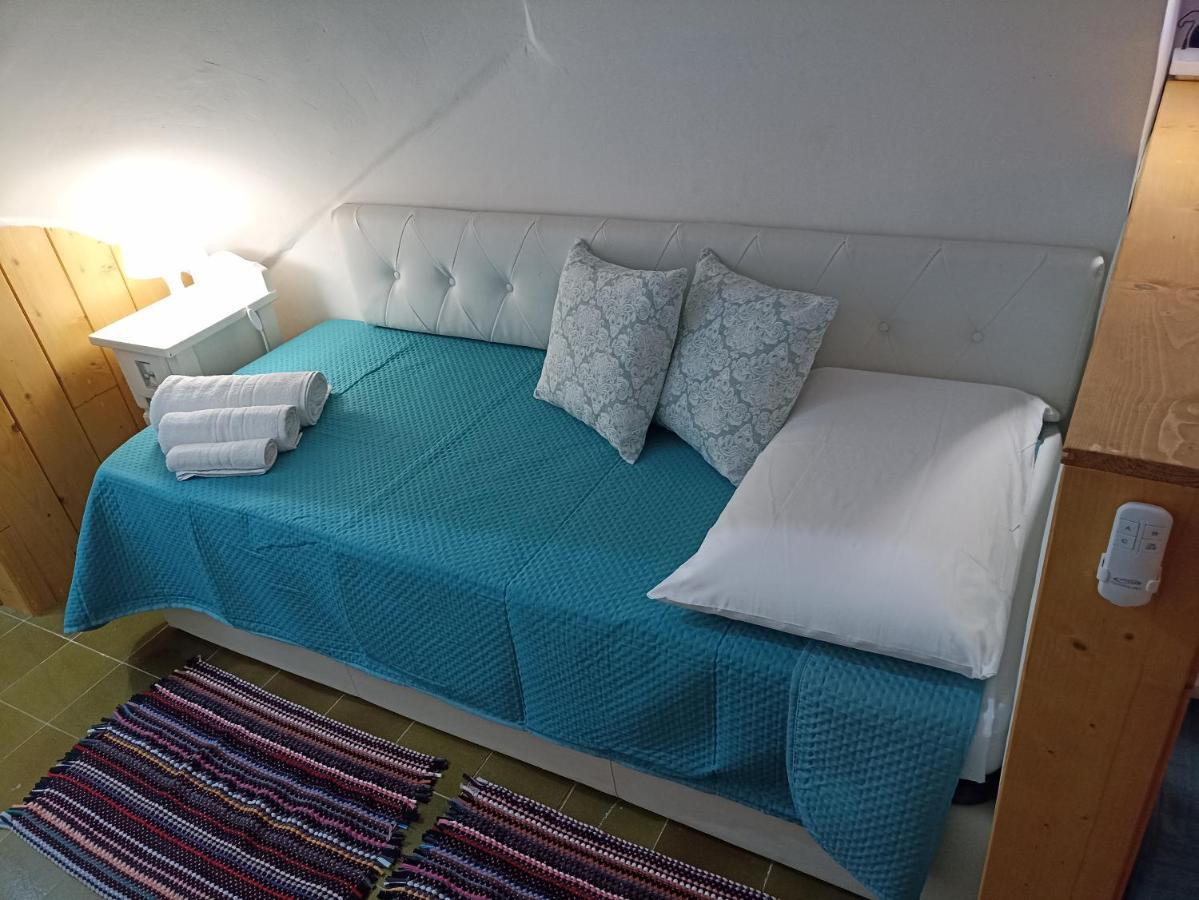 Centro Urbano Villa เนเปิลส์ ภายนอก รูปภาพ